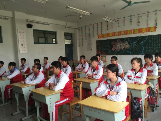 汽車(chē)系落實(shí)儀表規(guī)范，提升學(xué)生精神面貌